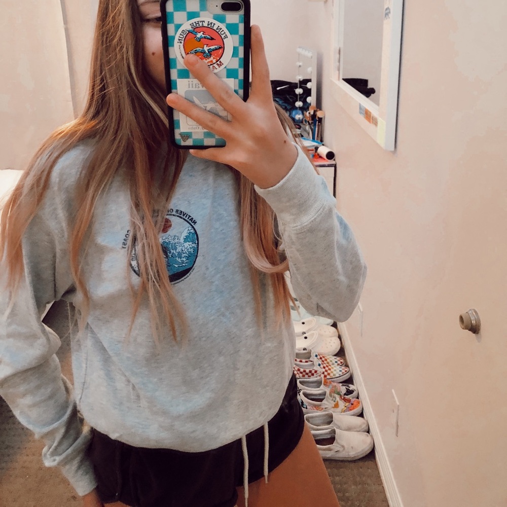 Brandy Melville longsleeve crewneck